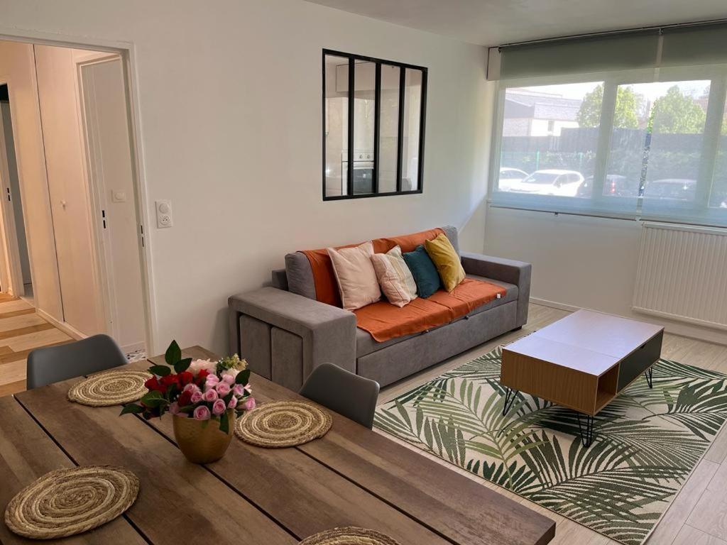 Appartement Le Rousseau Metz Avec Parking Gratuit Exterior photo